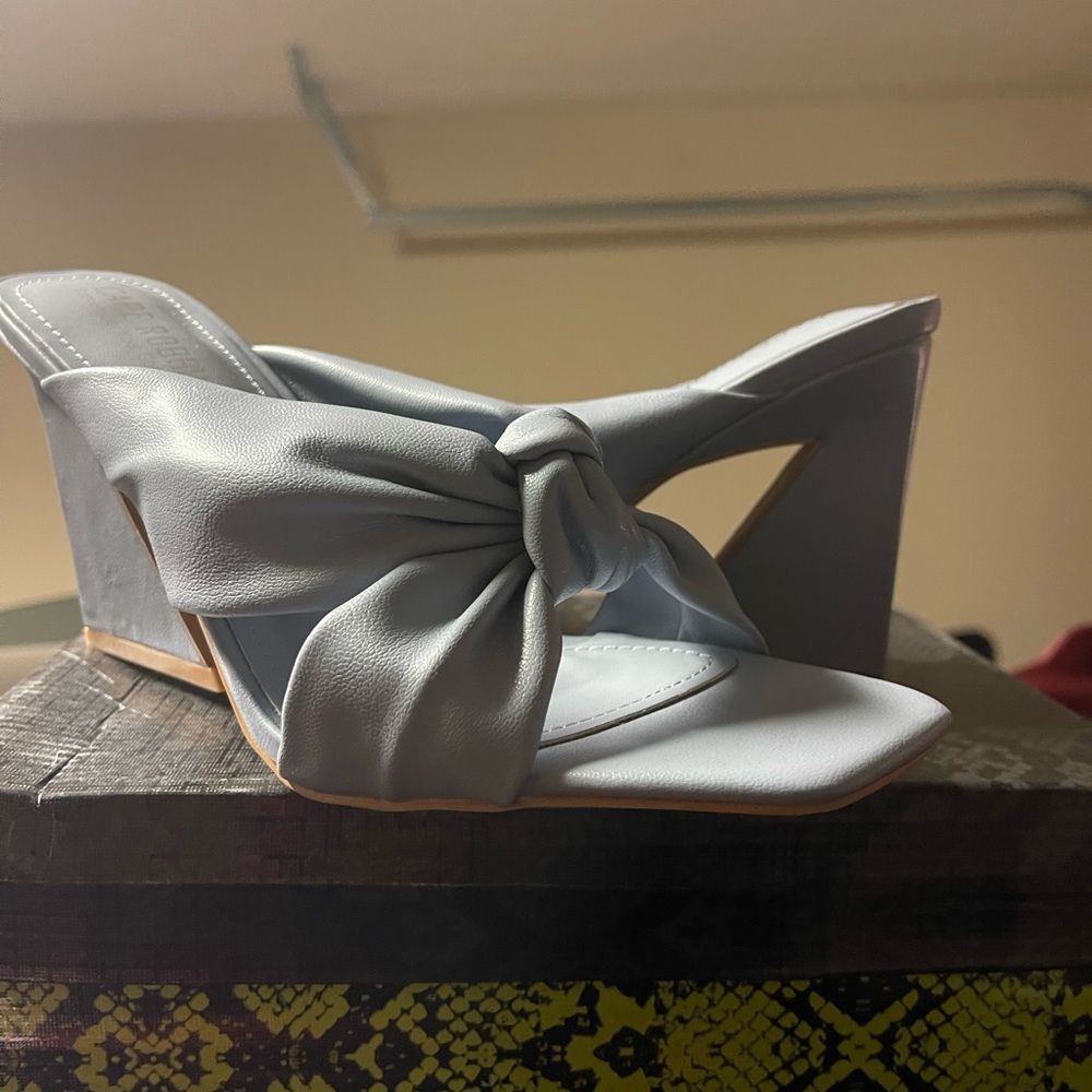 New Cape Robbin heels